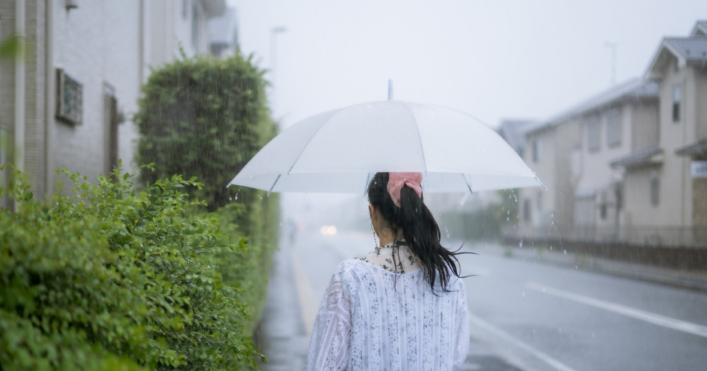 泉佐野市の外壁塗装と天候リスク：沿岸特有の気象と工期への影響まとめ